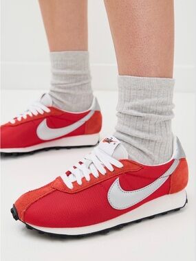 Nike LD-1000 Sneakers (LIKE NEW!)